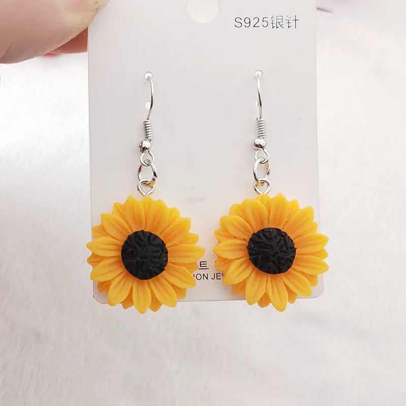 2022 Trend Sunflower Flower Resin Earrings for Women Korean Fashion Funny Designer Earrings Elegant Unique Geometric Earring Fun