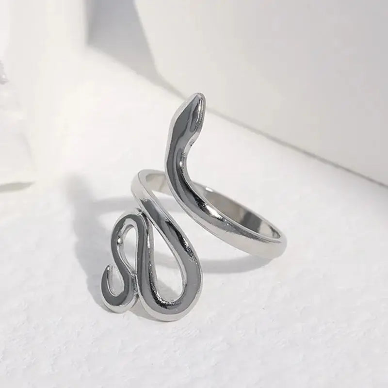 Dainty Snake Ring